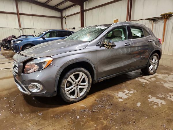 2019 MERCEDES-BENZ GLA