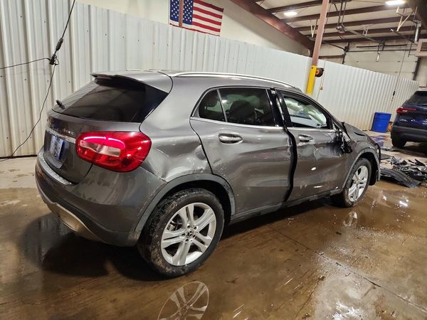 2019 MERCEDES-BENZ GLA GLA250-4M