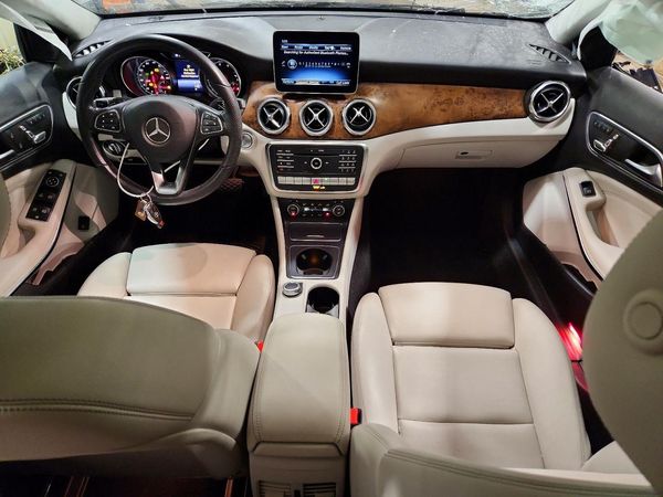 2019 MERCEDES-BENZ GLA GLA250-4M