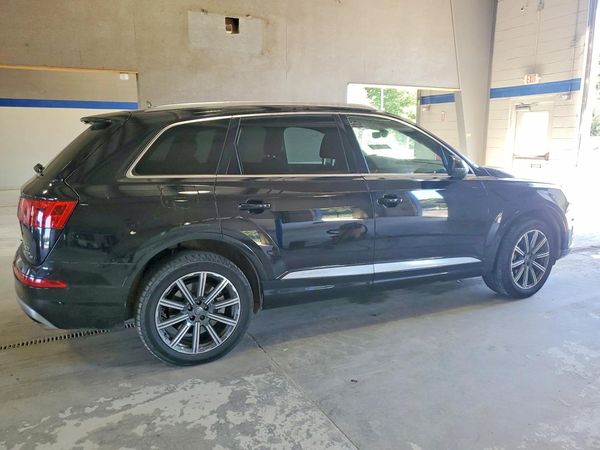 2017 AUDI Q7