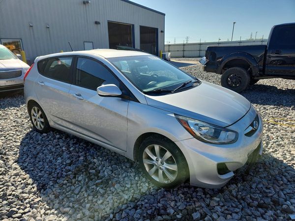 2013 HYUNDAI ACCENT GLS Premium/ SE