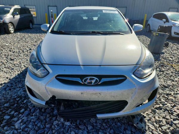 2013 HYUNDAI ACCENT GLS Premium/ SE