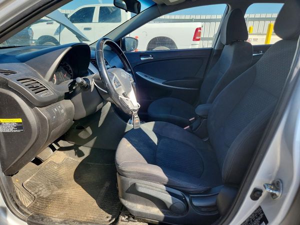 2013 HYUNDAI ACCENT GLS Premium/ SE