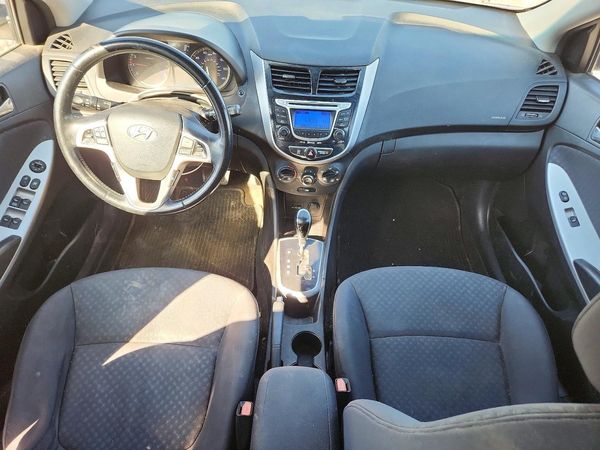 2013 HYUNDAI ACCENT GLS Premium/ SE
