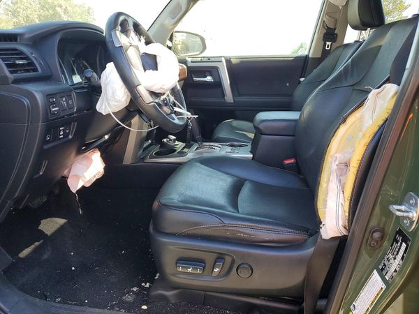 2022 TOYOTA 4RUNNER Limited — DENT