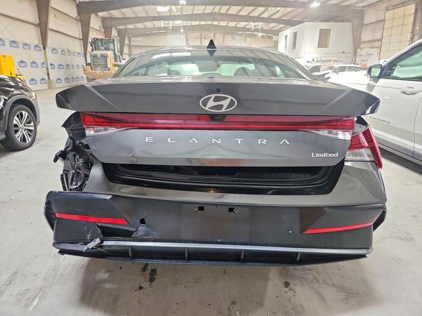 2024 HYUNDAI ELANTRA Limited