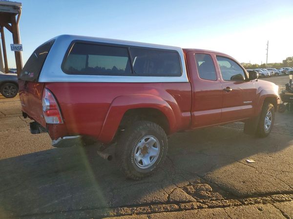 2015 TOYOTA TACOMA
