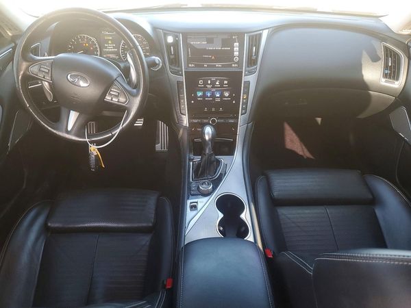 2017 INFINITI Q50
