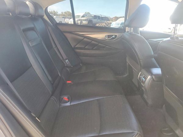 2017 INFINITI Q50