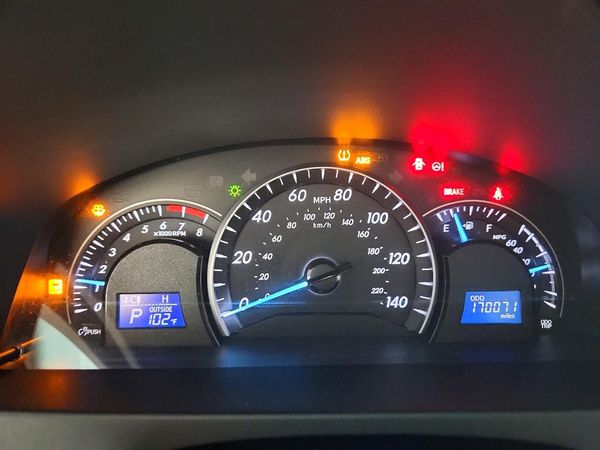 2012 TOYOTA CAMRY