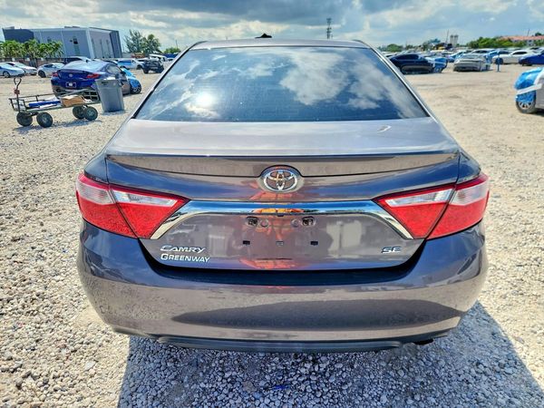 2016 TOYOTA CAMRY