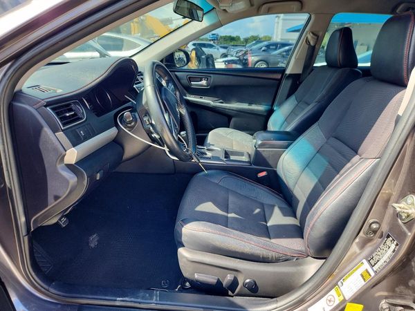 2016 TOYOTA CAMRY