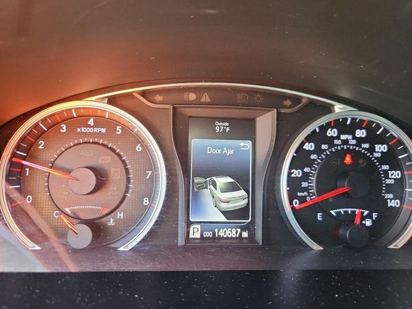 2016 TOYOTA CAMRY
