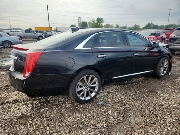 2017 CADILLAC XTS Livery