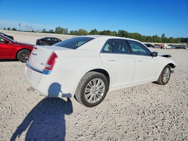 2014 CHRYSLER 300