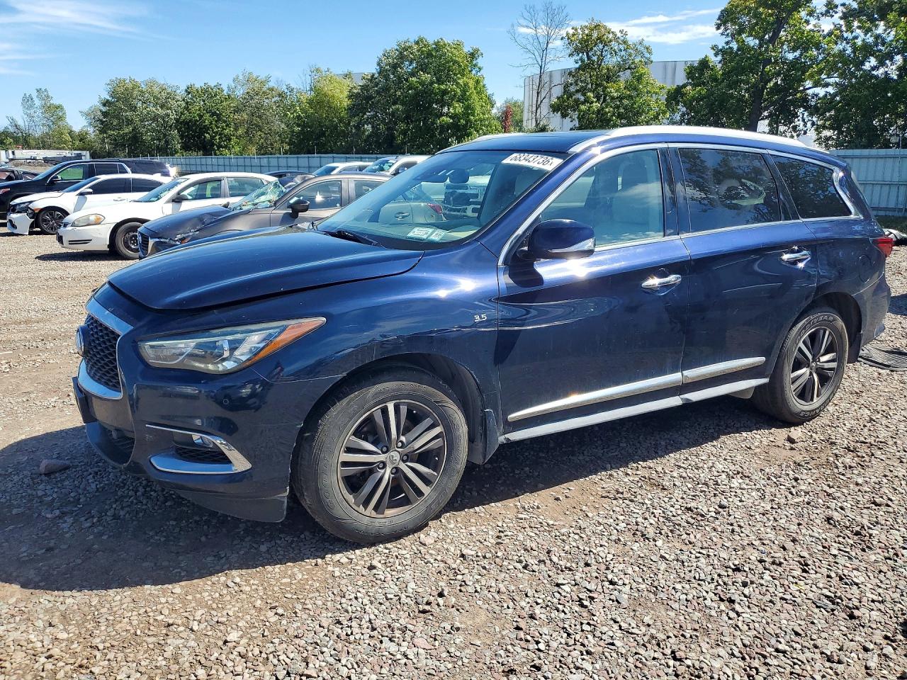 2019 INFINITI QX60 — Front 3/4