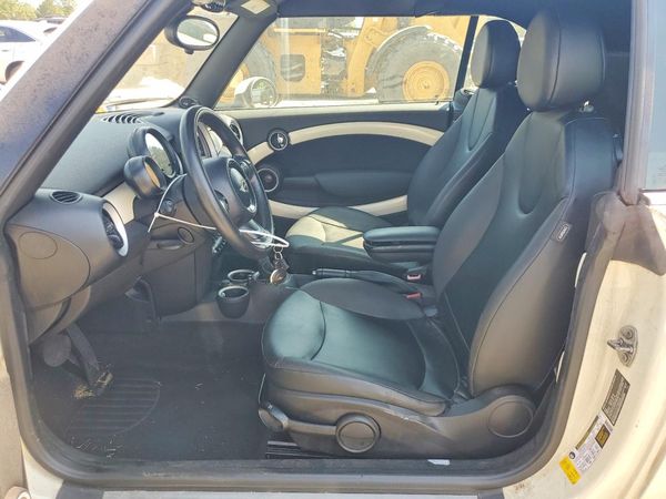 2015 MINI COOPER