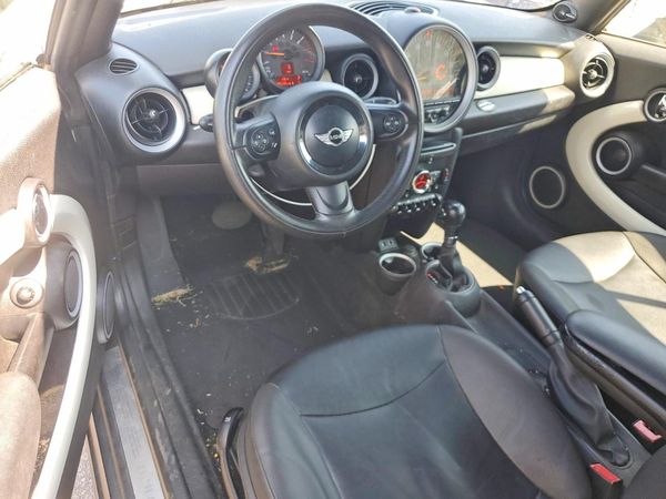 2015 MINI COOPER