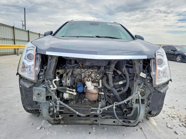 2012 CADILLAC SRX Luxury