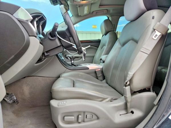 2012 CADILLAC SRX Luxury