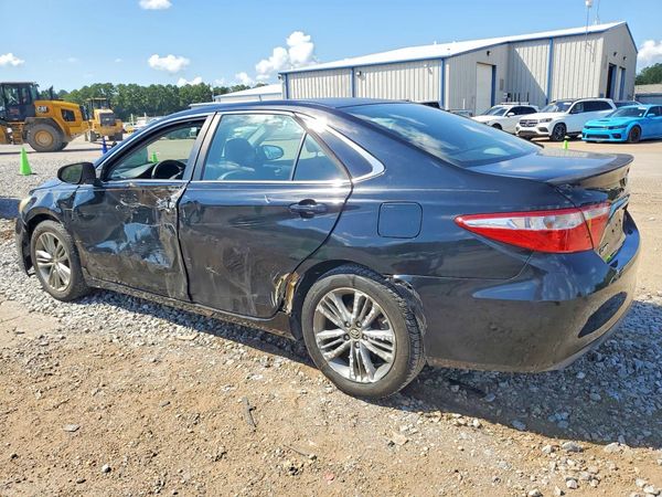 2015 TOYOTA CAMRY