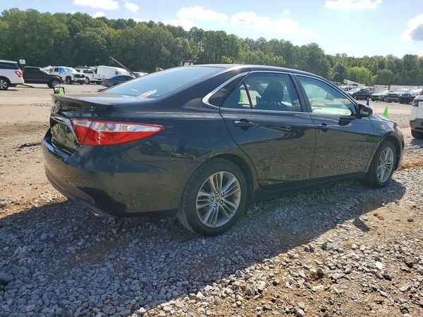 2015 TOYOTA CAMRY