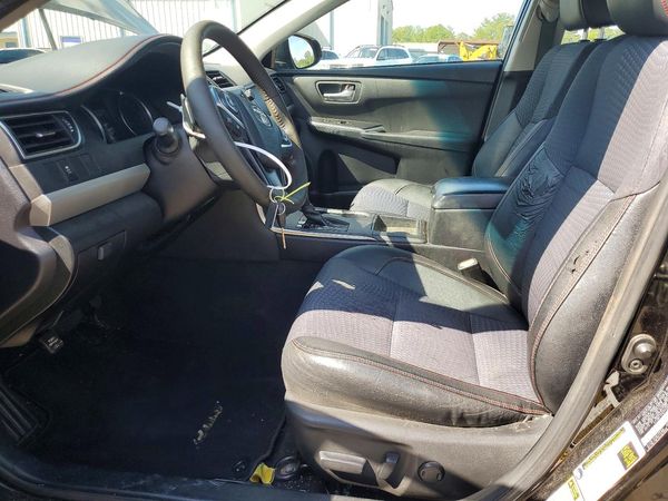 2015 TOYOTA CAMRY