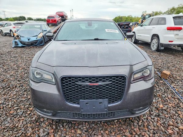 2023 CHRYSLER 300