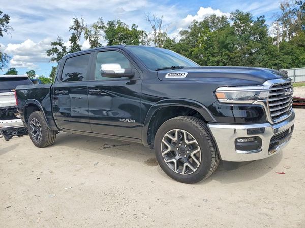 2026 RAM 1500 Laramie — Passenger 3/4