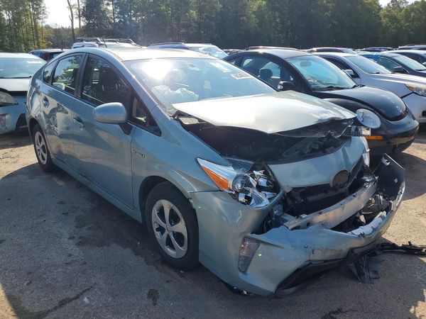 2014 TOYOTA PRIUS