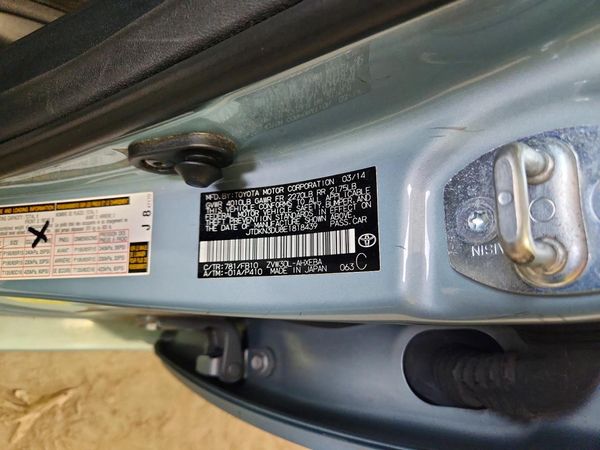 2014 TOYOTA PRIUS