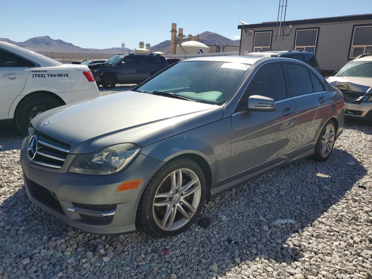 2014 MERCEDES-BENZ C-CLASS C250 — Front 3/4