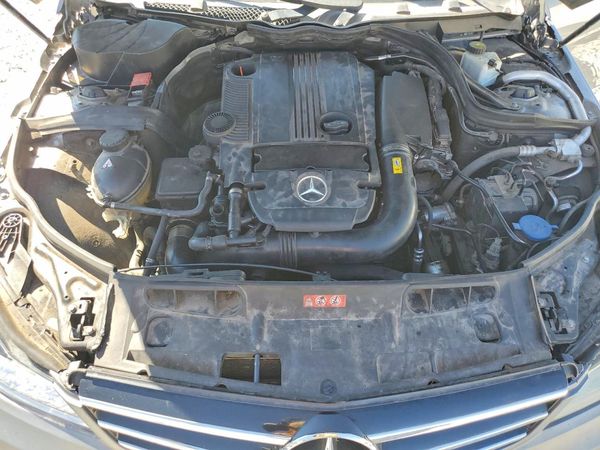 2014 MERCEDES-BENZ C-CLASS C250 — Engine bay