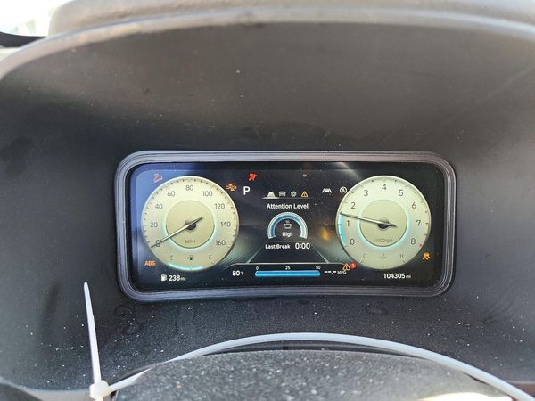 2022 HYUNDAI KONA