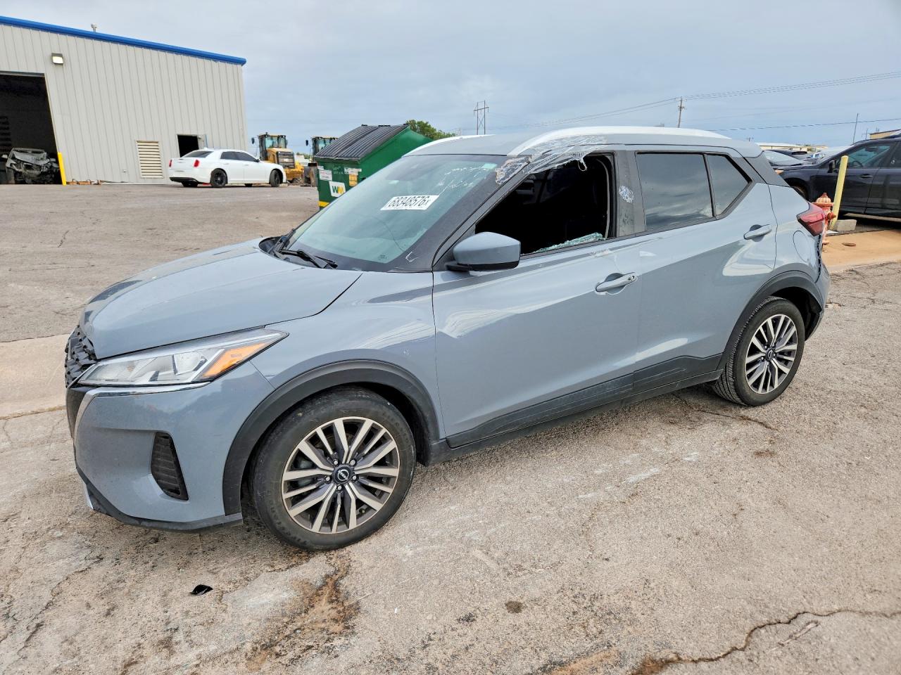 2023 NISSAN KICKS