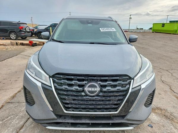 2023 NISSAN KICKS