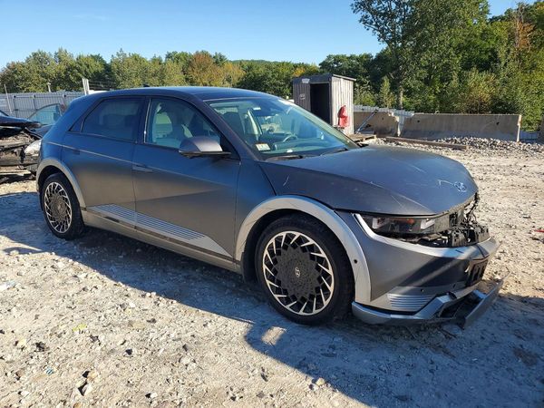2023 HYUNDAI IONIQ Limited — Passenger 3/4