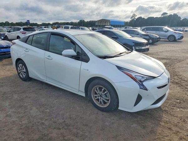 2017 TOYOTA PRIUS