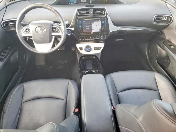 2017 TOYOTA PRIUS