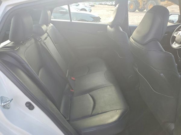 2017 TOYOTA PRIUS