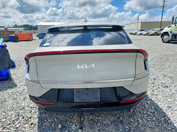 2022 KIA EV6