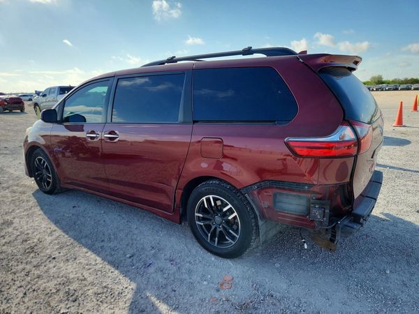 2020 TOYOTA SIENNA
