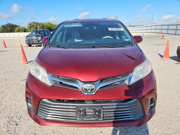 2020 TOYOTA SIENNA