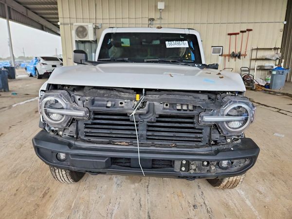 2023 FORD BRONCO