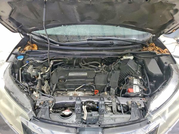 2015 HONDA CRV LX