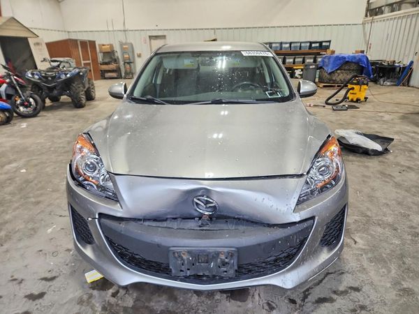 2013 MAZDA 3