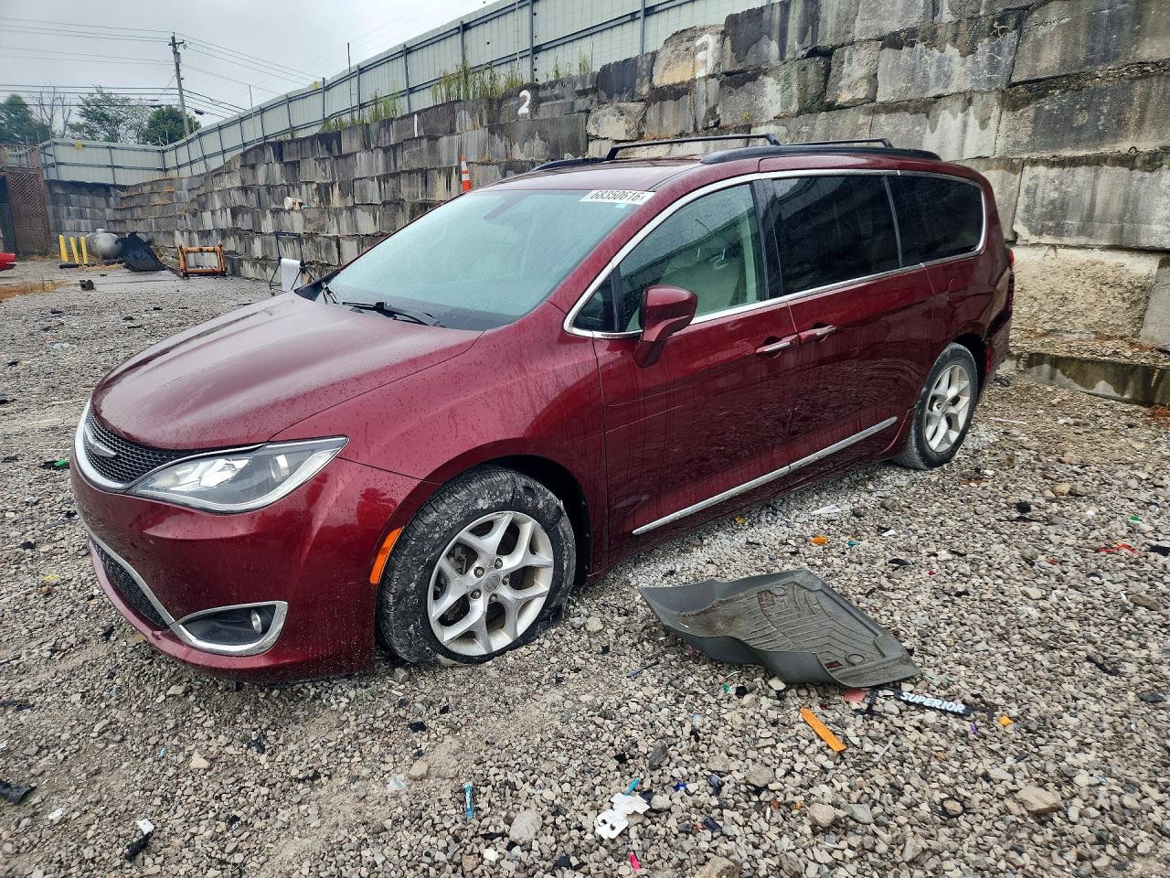 2017 CHRYSLER PACIFICA