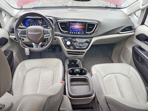 2017 CHRYSLER PACIFICA