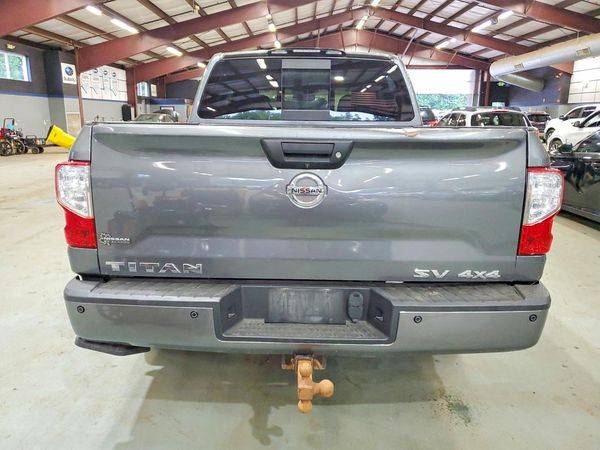 2019 NISSAN TITAN