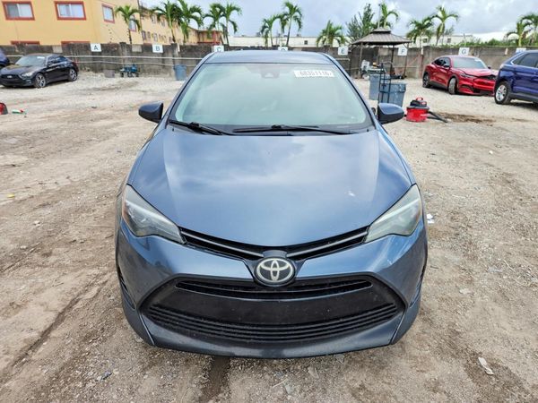 2017 TOYOTA COROLLA